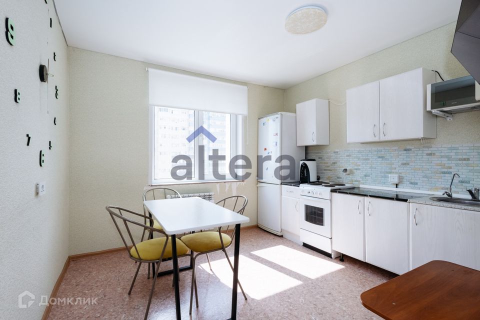 Продаётся 1-комнатная квартира, 39.8 м²