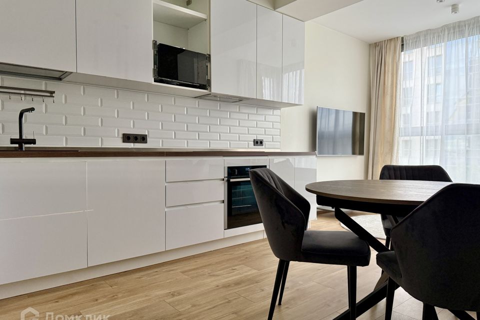 Сдаётся 2-комнатная квартира, 70 м²