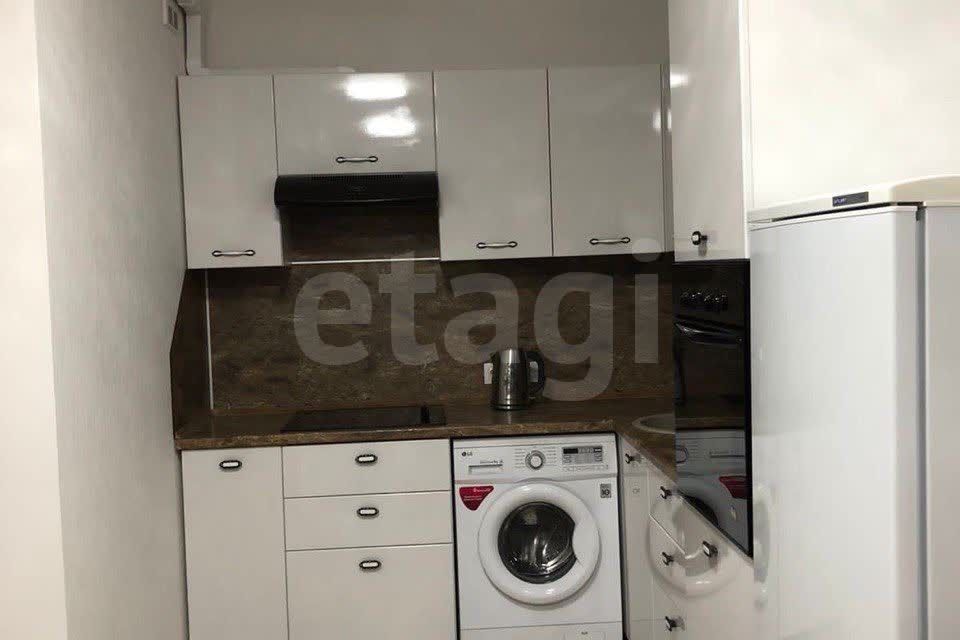 Продаётся 1-комнатная квартира, 41 м²