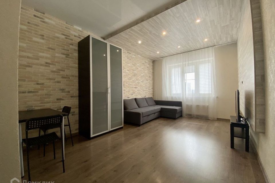 Продаётся 1-комнатная квартира, 41.6 м²