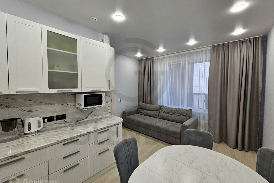 Сдаётся 2-комнатная квартира, 61 м²