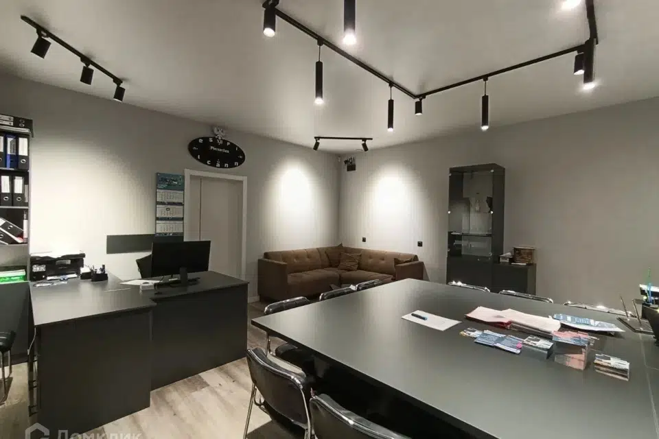Сдаётся помещение своб. назначения, 115.4 м²