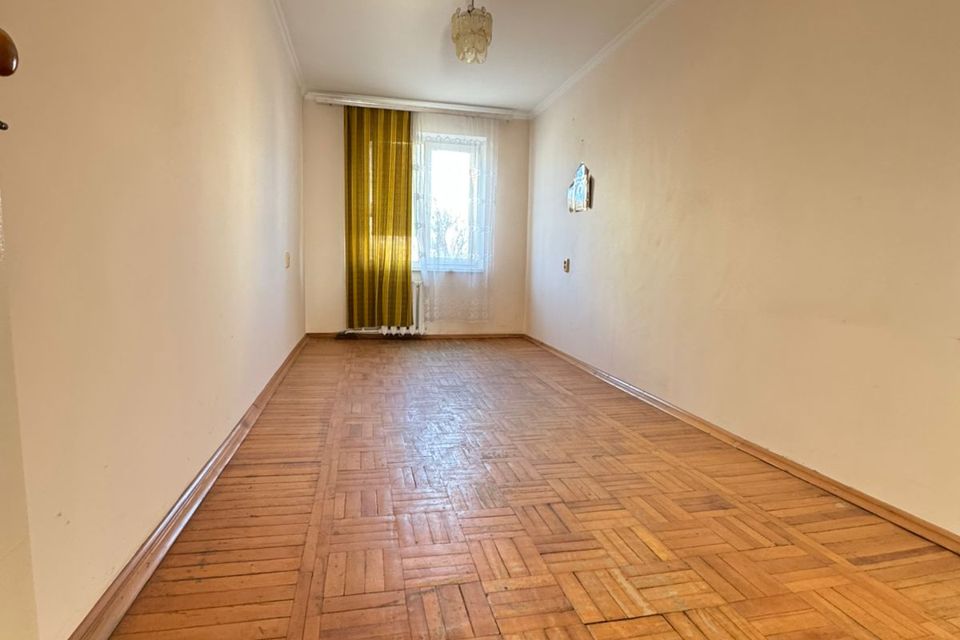 Продаётся 3-комнатная квартира, 63 м²