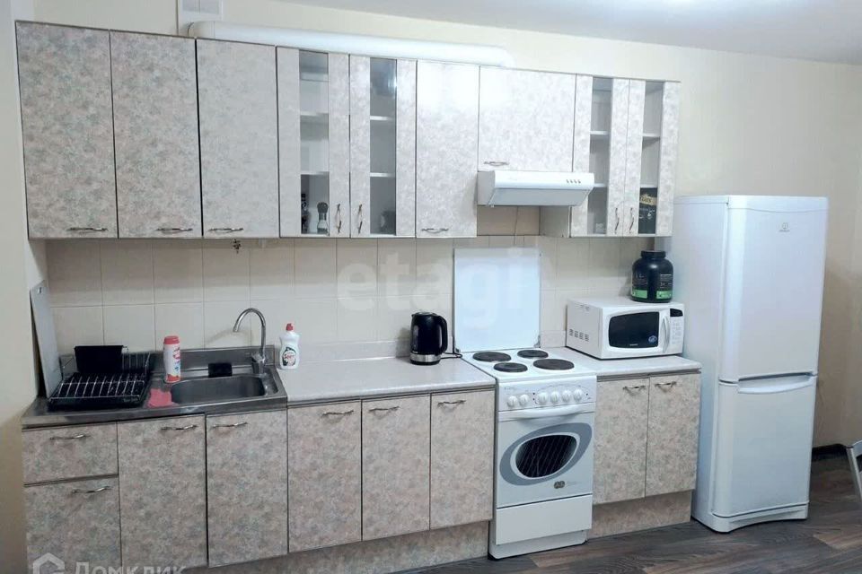 Продаётся 1-комнатная квартира, 49.3 м²