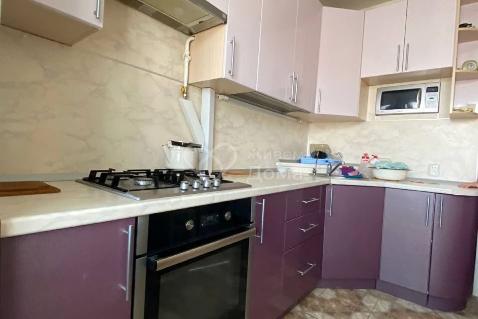 Продаётся 3-комнатная квартира, 64 м²