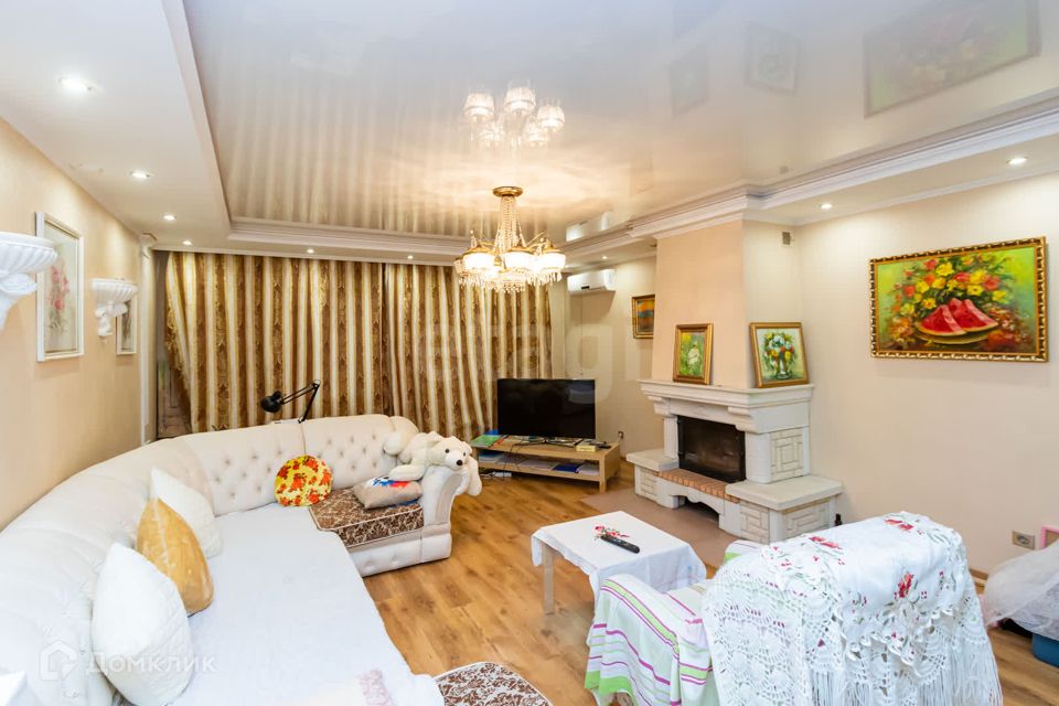 Сдаётся 3-комнатная квартира, 94 м²