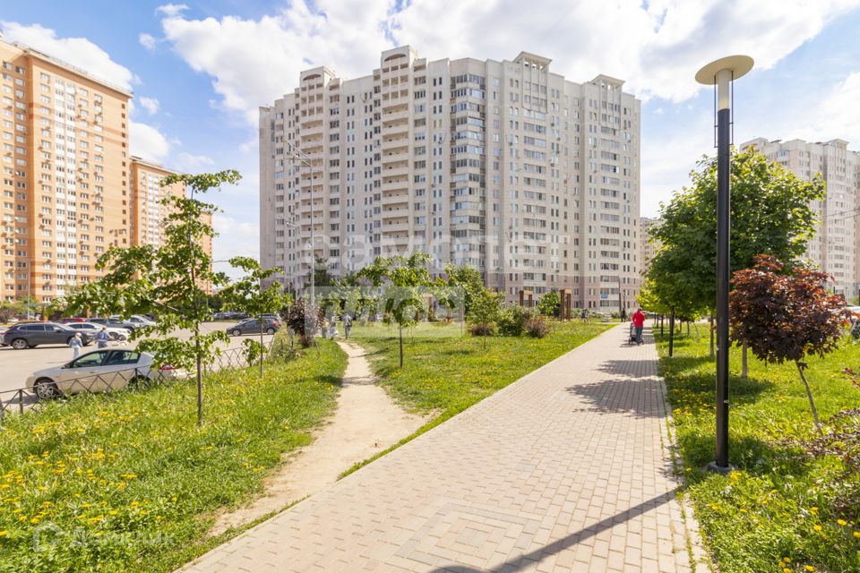 Продаётся 2-комнатная квартира, 53.5 м²