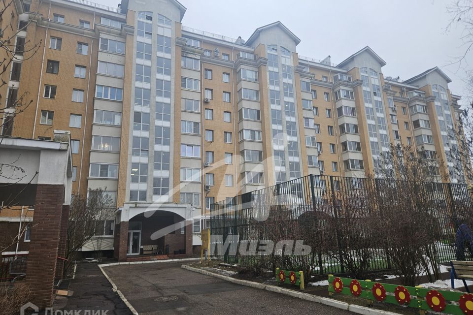 Продаётся 1-комнатная квартира, 42.2 м²