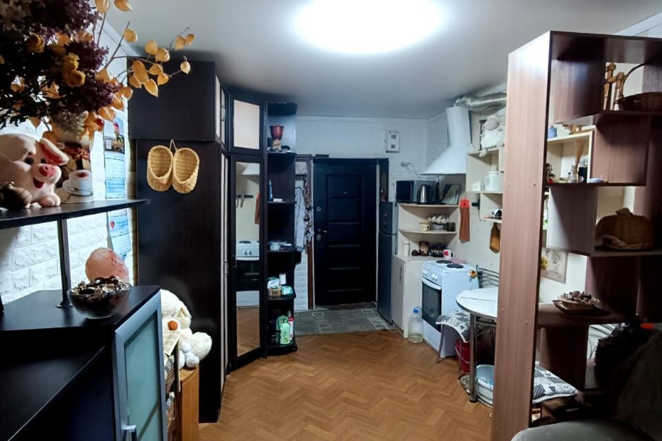 Продаётся комната в 1-комн. квартире, 16.4 м²