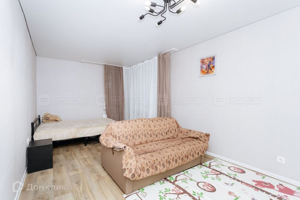 Продаётся 1-комнатная квартира, 42 м²