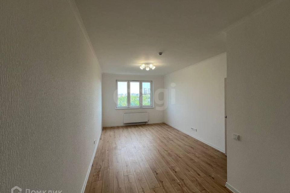 Продаётся 1-комнатная квартира, 39.8 м²