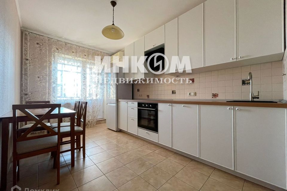 Сдаётся 1-комнатная квартира, 50 м²