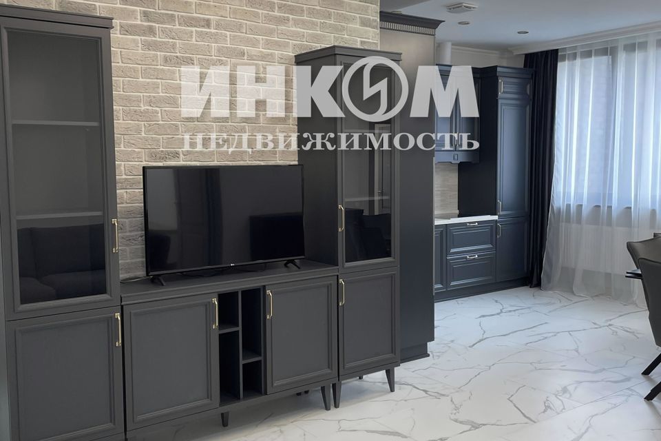 Сдаётся 4-комнатная квартира, 100 м²