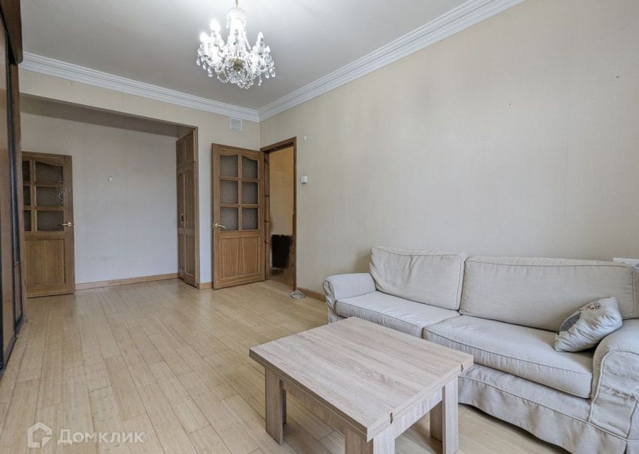 Продаётся 2-комнатная квартира, 56 м²