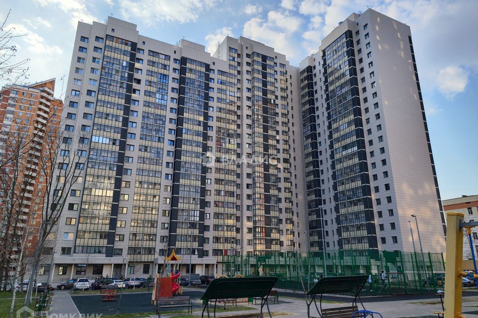Продаётся 1-комнатная квартира, 41.5 м²