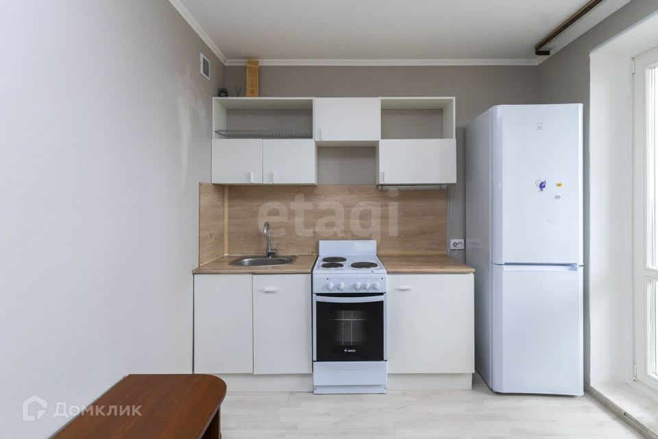 Продаётся 1-комнатная квартира, 37.4 м²
