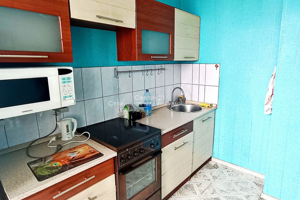 Продаётся 1-комнатная квартира, 42.4 м²