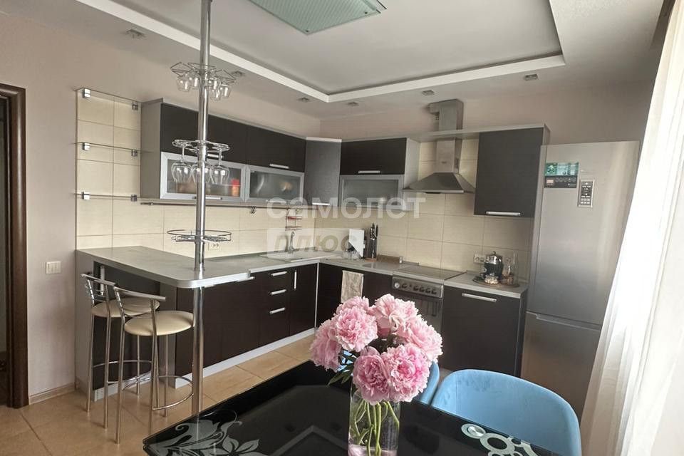 Продаётся 2-комнатная квартира, 73.5 м²