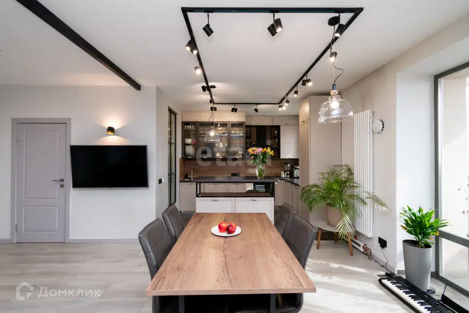 Продаётся 5-комнатная квартира, 130.9 м²