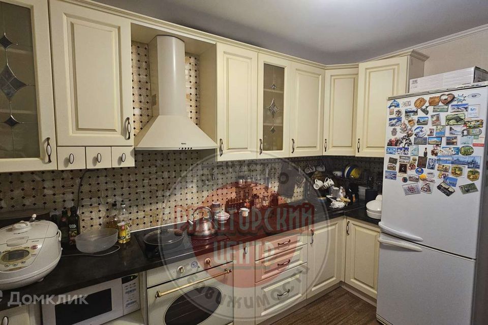 Продаётся 3-комнатная квартира, 65.5 м²