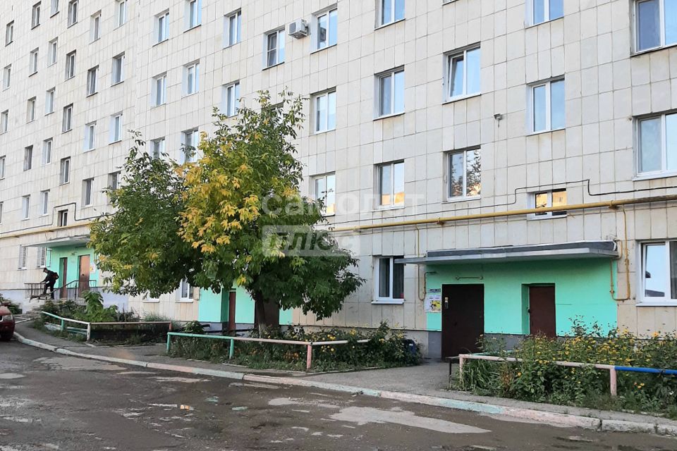 Продаётся 4-комнатная квартира, 83 м²