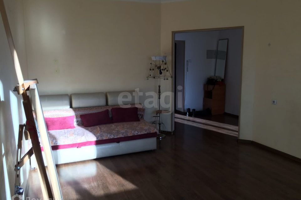 Продаётся 1-комнатная квартира, 44.2 м²
