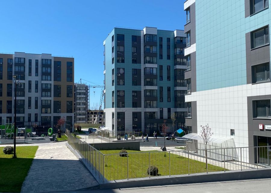 Продаётся 2-комнатная квартира, 60.8 м²