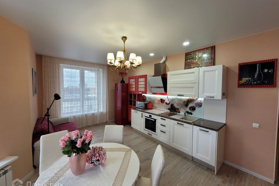 Продаётся 3-комнатная квартира, 105.3 м²