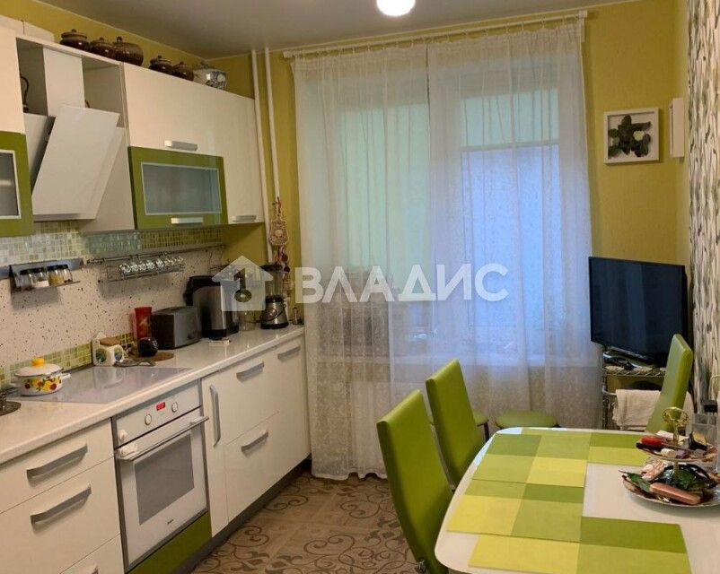 Продаётся 3-комнатная квартира, 77.3 м²