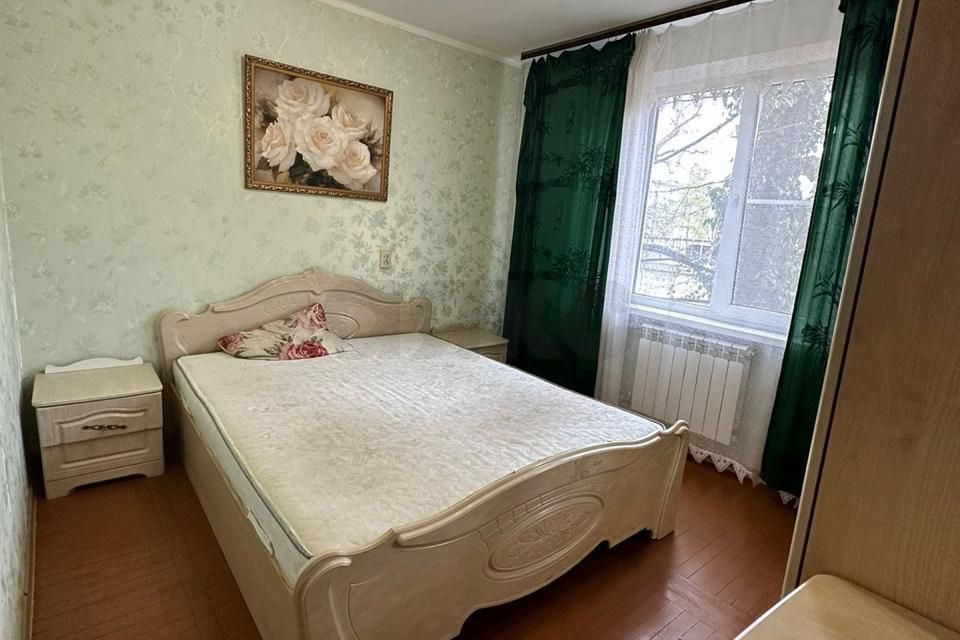 Продаётся 4-комнатная квартира, 74.1 м²