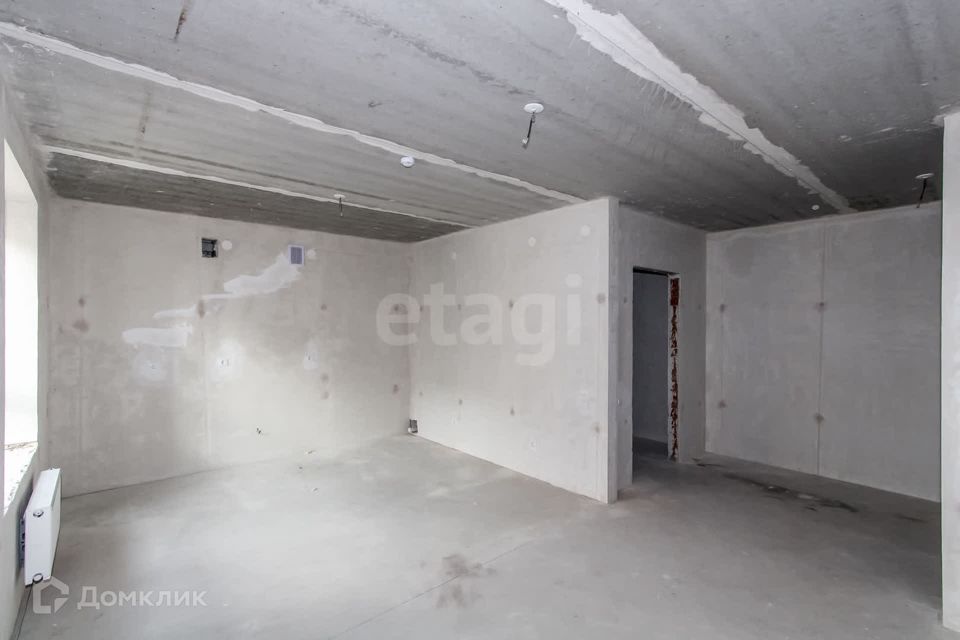 Продаётся 3-комнатная квартира, 100 м²