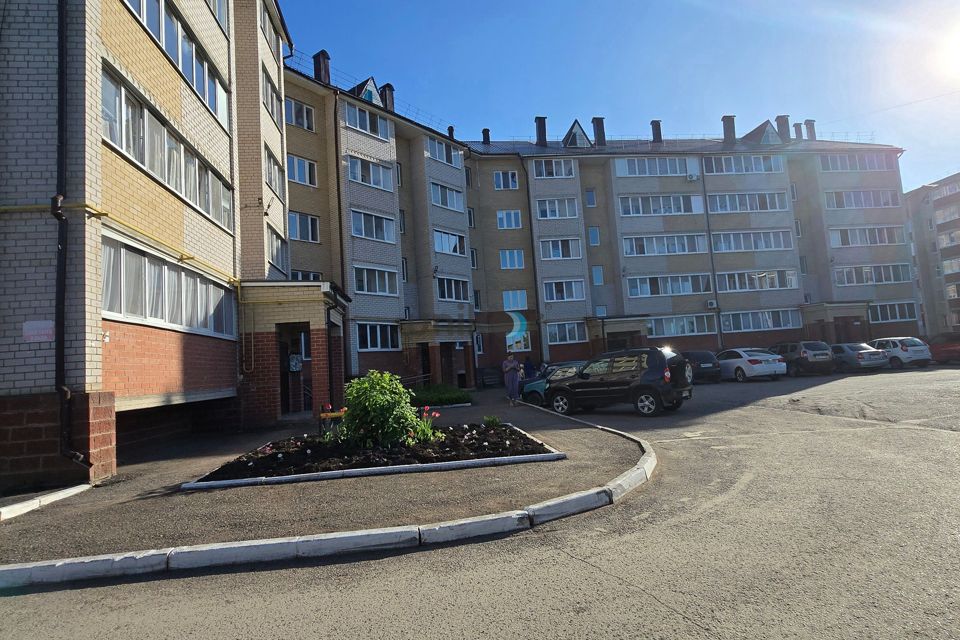 Продаётся 3-комнатная квартира, 82 м²