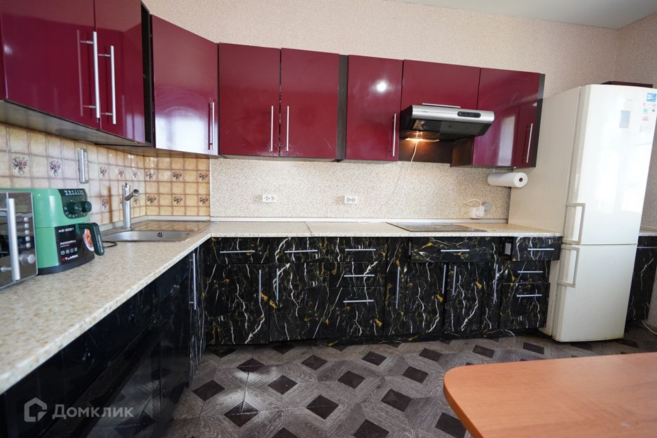 Продаётся 4-комнатная квартира, 113 м²
