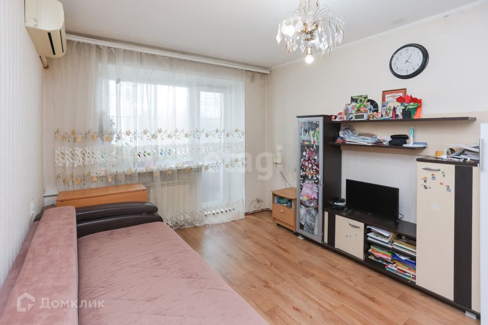 Продаётся 3-комнатная квартира, 51.2 м²