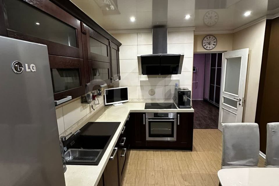 Продаётся 1-комнатная квартира, 47 м²