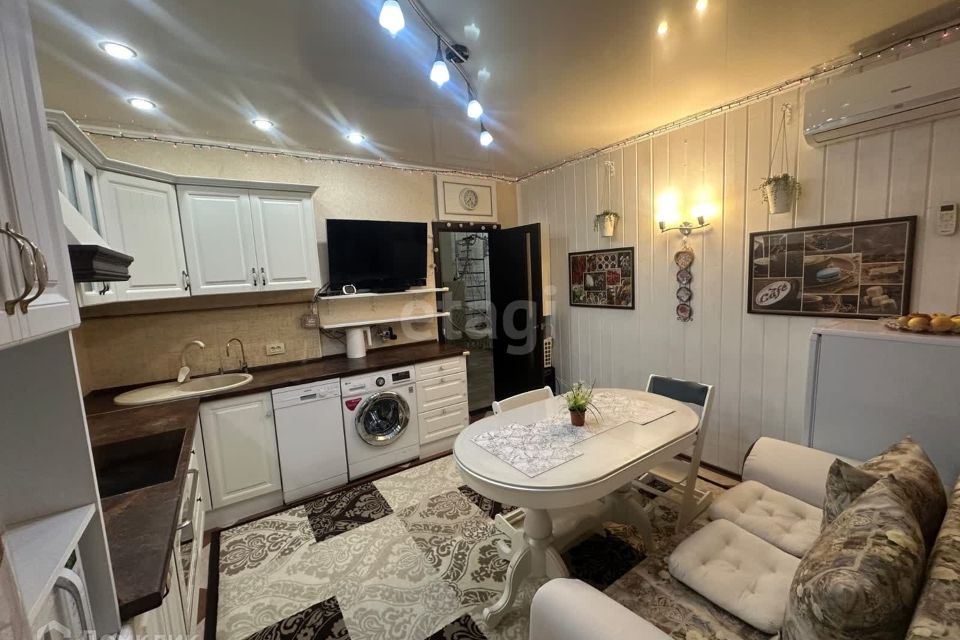 Продаётся 3-комнатная квартира, 70 м²