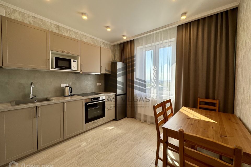 Сдаётся 1-комнатная квартира, 38 м²