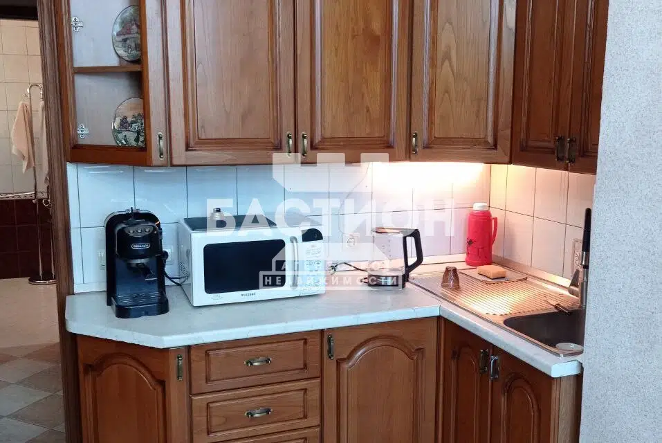 Продаётся 4-комнатная квартира, 90 м²