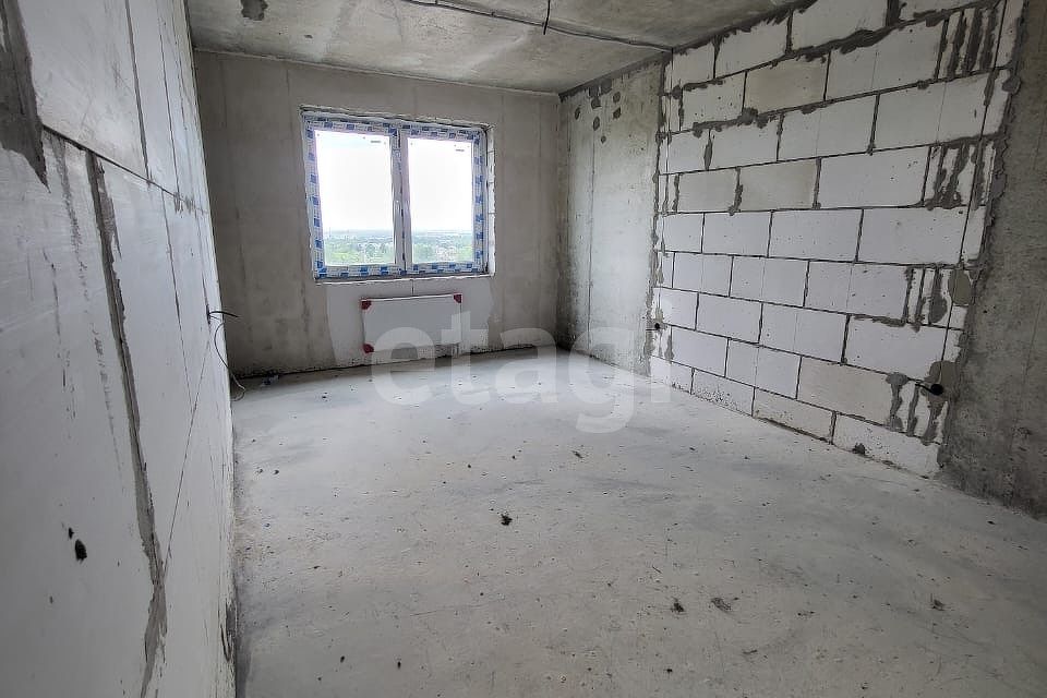 Продаётся 1-комнатная квартира, 42.3 м²