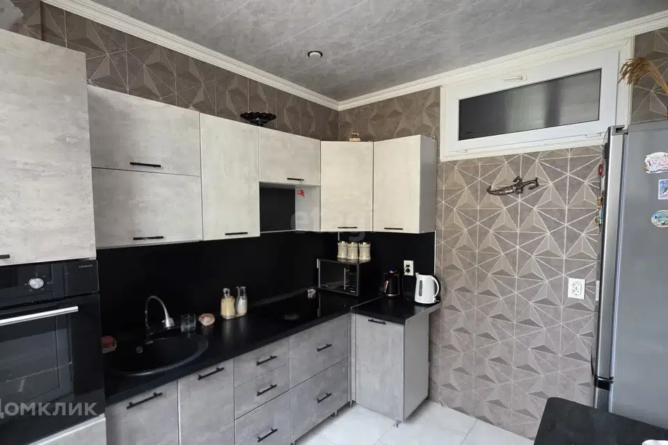 Продаётся 3-комнатная квартира, 58 м²