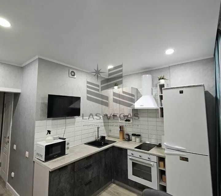 Сдаётся 1-комнатная квартира, 42 м²