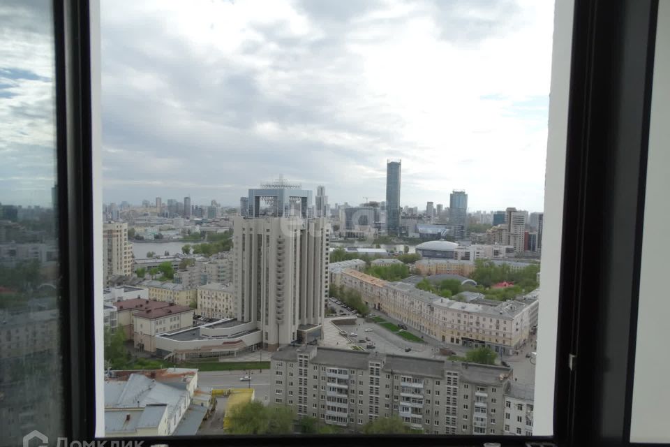 Продаётся 1-комнатная квартира, 37.35 м²