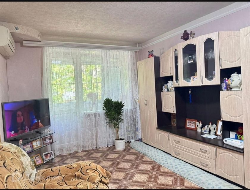 Продаётся 3-комнатная квартира, 56.3 м²
