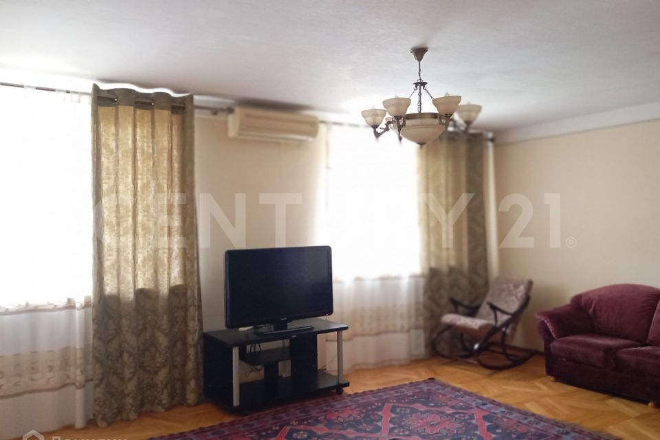 Продаётся 3-комнатная квартира, 94 м²