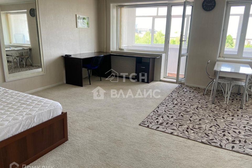 Сдаётся 2-комнатная квартира, 55.7 м²