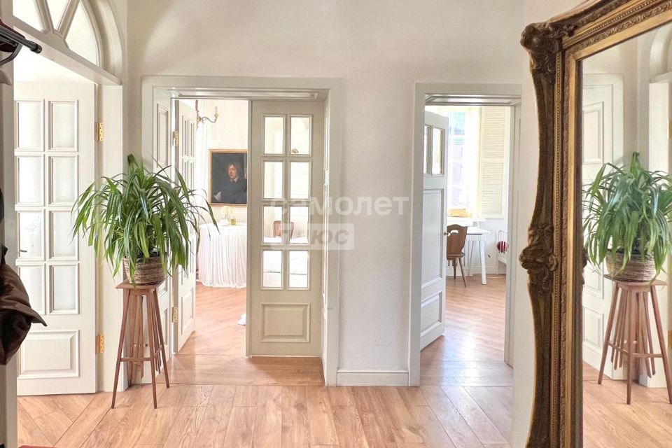 Продаётся 3-комнатная квартира, 64.4 м²