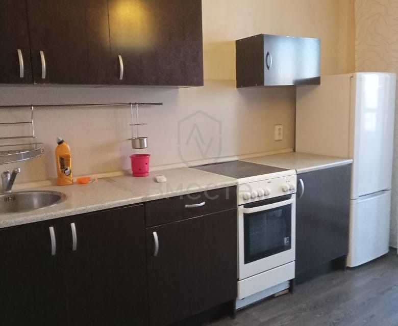 Сдаётся 1-комнатная квартира, 38 м²