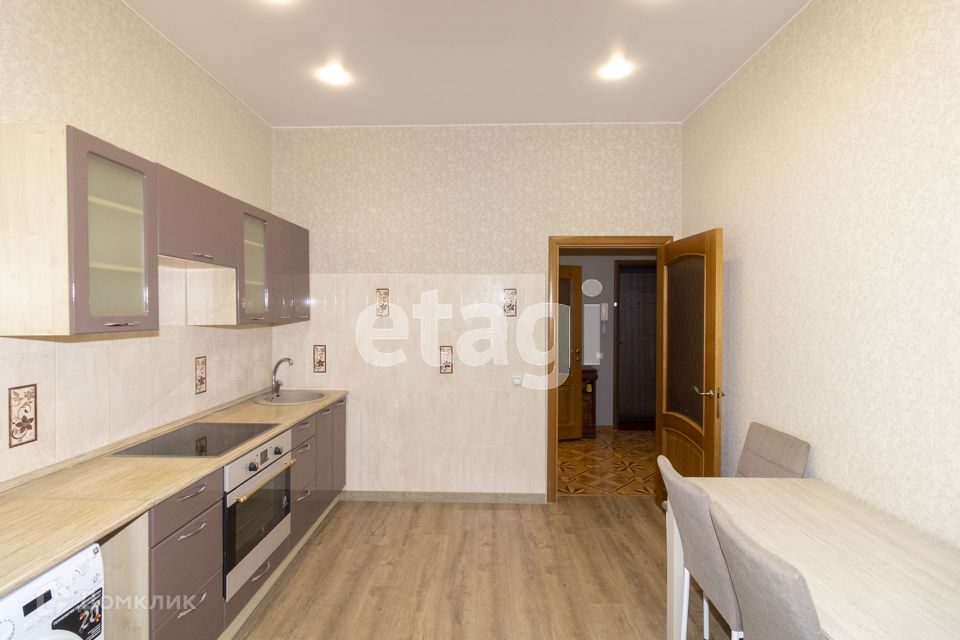 Продаётся 1-комнатная квартира, 47.7 м²
