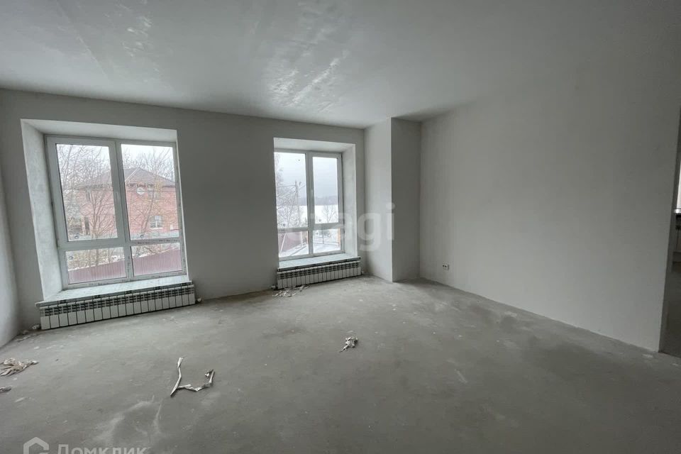 Продаётся 2-комнатная квартира, 96.7 м²