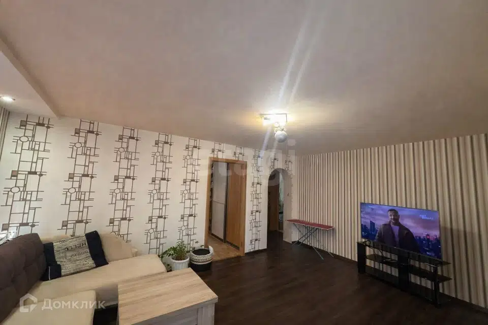 Продаётся 3-комнатная квартира, 61.7 м²
